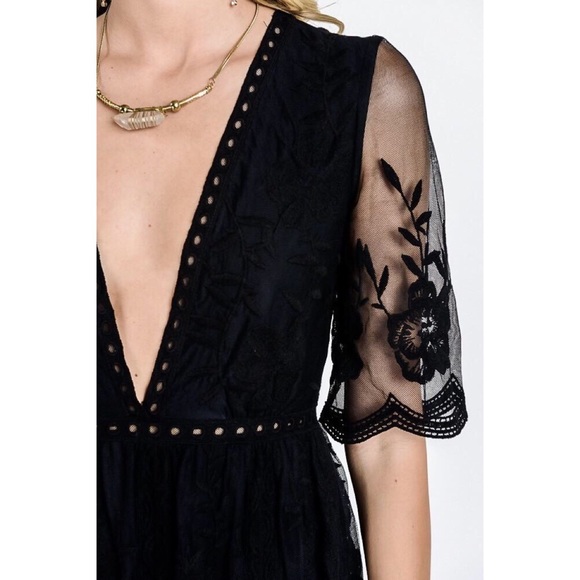 Last one sale!! Black romper w/ maxi lace overlay - Picture 5 of 5